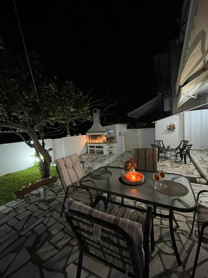 Corinth Sunny Beach House מראה חיצוני תמונה