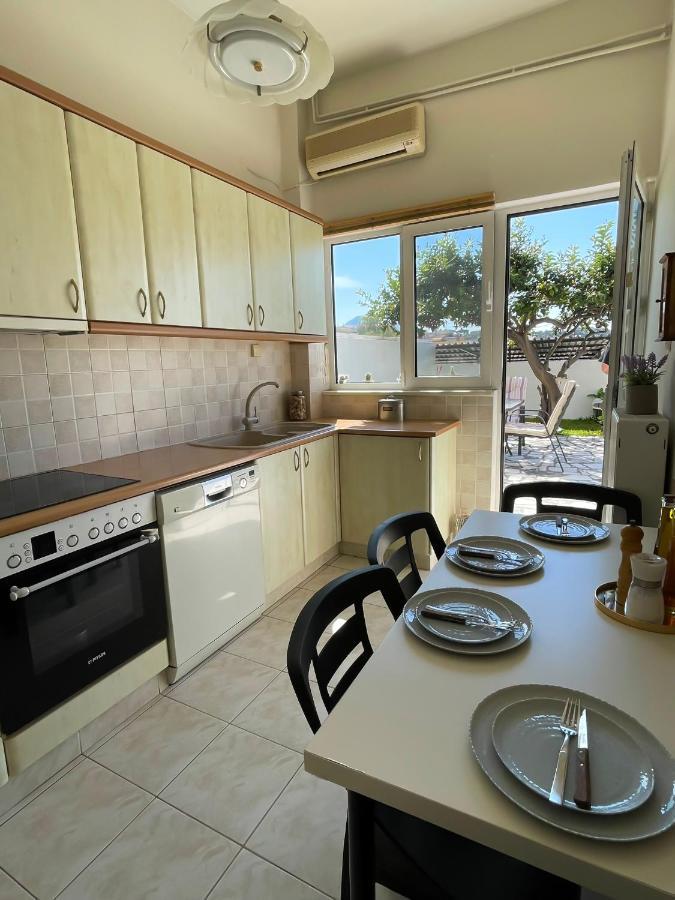 Corinth Sunny Beach House מראה חיצוני תמונה